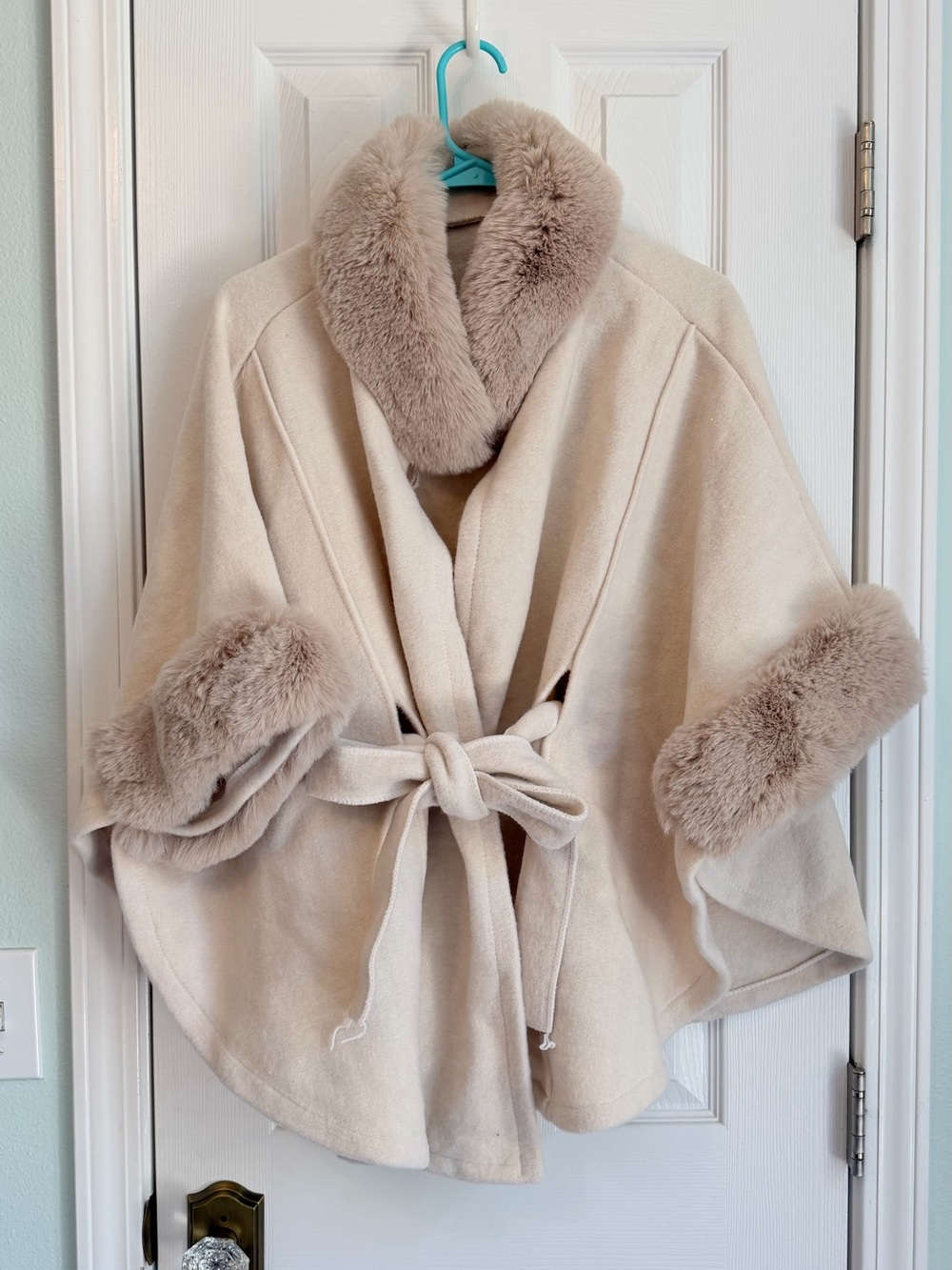 Women's Cream Faux-Fur Trim Belted Cape Coat